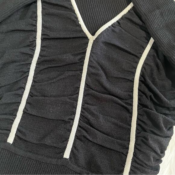 NEW Bebe Ruched Striped Plunge V-Neck Two Tone Fitted Long Sleeve Sweater S NWOT - Picture 10 of 15